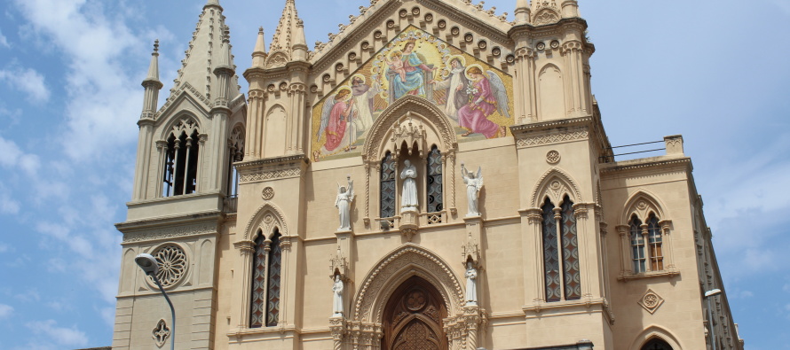 MESSINA – La Festa della Madonna di Pompei, 8 maggio 2017, quest’anno coincide col Centenario di elevazione a Parrocchia della chiesa Santa Maria di Pompei