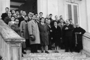 1959 - Dirigenti diocesani in visita alle "Piccole Sorelle dei Poveri" di Gazzi.