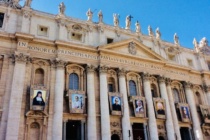 Paolo VI e Oscar Romero proclamati santi, Papa Francesco: “Il Signore ci aiuti a imitare i loro esempi”.