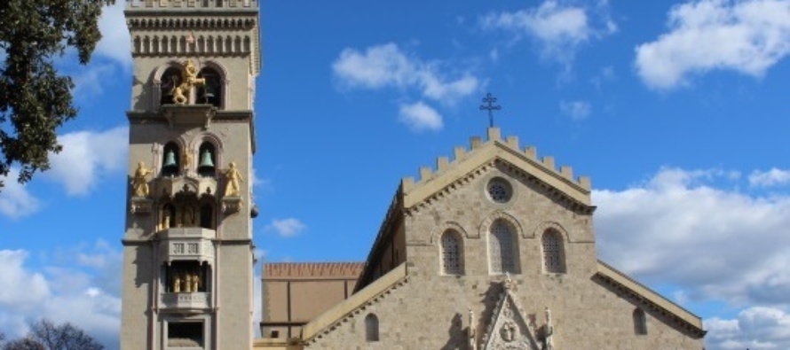 Messina – Gioia ed emozione per sei nuovi presbiteri. Mons. Accolla:“Vivete il ministero sacerdotale col cuore rivolto ai fratelli”