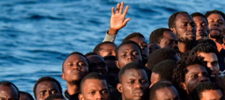 Migranti: flussi ininterrotti e invasivi, “la scioccante visione profetica giovanpaolina”