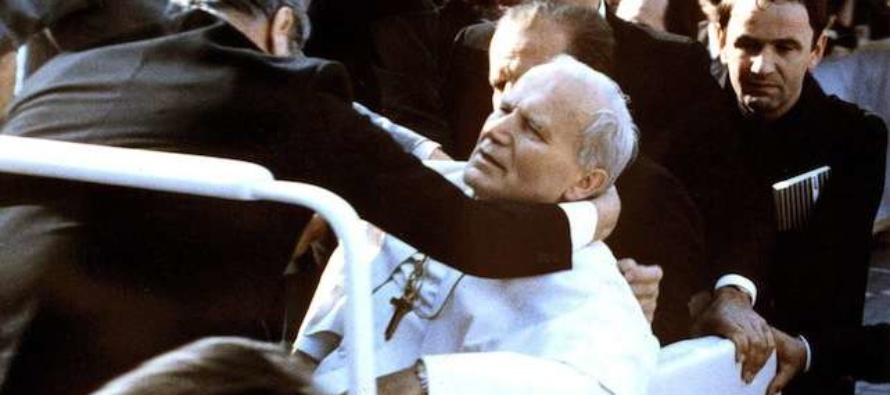 Giovanni Paolo II, quaranta anni fa il tragico attentato in Piazza San Pietro