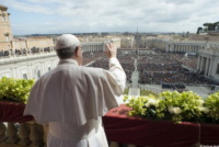 Papa Francesco, messaggio di Pasqua: “Sia pace per la martoriata Ucraina”, “Sia pace nel mondo”