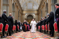 Discorso inizio d’anno, Papa: “Far cessare immediatamente conflitto insensato in Ucraina”
