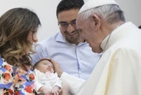Papa Francesco: “Non possiamo essere indifferenti all’avvenire della famiglia”