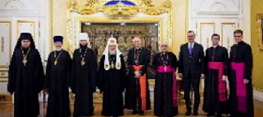 Missione Zuppi in Russia, l’incontro con il Patriarca Kirill a Mosca e l’invito a Bologna