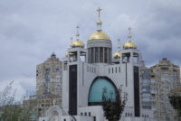 Ucraina. A Kiev, danneggiata dai droni russi anche la Cattedrale della Resurrezione di Cristo