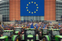 Rivolta degli agricoltori, solidarietà con chi lotta contro il sistema illiberale della Ue