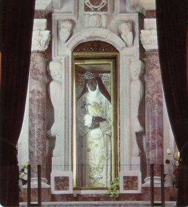 Corpo incorrotto di Eustochia Cappella di Montevergine °
