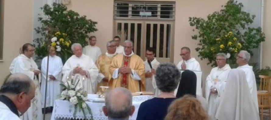 MESSINA – Celebrato il 60° di ordinazione sacerdotale di mons. Vincenzo D’Arrigo, parroco dell’Annunziata sempre dedito al bene delle anime a lui affidate