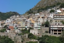 Messina – Giampilieri fra tradizioni e realtà. Borgo che nasce dall’antica cultura dei “pilastri di pietre”