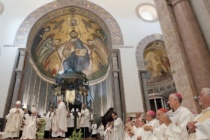 MESSINA – Solenne ordinazione di mons. Cesare Di Pietro vescovo ausiliare, da parte dell’arcivescovo Accolla con il cardinale Franco Montenegro