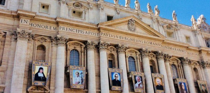 Paolo VI e Oscar Romero proclamati santi, Papa Francesco: “Il Signore ci aiuti a imitare i loro esempi”.