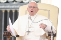 Papa Francesco su aborto: “E’ come affittare un sicario per risolvere un problema”. Una nota delle Acli