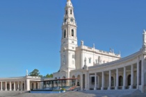 Apparizioni di Fatima, oggi chiusura centenario: Messa a San Pietro con card. Comastri. Una processione promossa dall’Unitalsi