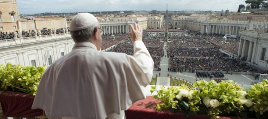 Papa Francesco, messaggio di Pasqua: “Sia pace per la martoriata Ucraina”, “Sia pace nel mondo”