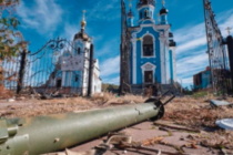Ucraina. Sacerdote minacciato e cacciato a forza dalla sua città: “Non provo odio, Dio è nel mio cuore”