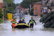 Alluvione in Emilia Romagna, don Cappelli (Budrio): “parrocchia invasa da acqua e fango, grande solidarietà”. Cei: “fraterna vicinanza alle popolazioni”.