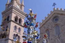 Messina celebra l’Assunzione di Maria, la secolare processione della Vara
