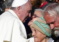 Giornata dei poveri, Francesco: mettere la nostra spalla sotto la croce degli ultimi