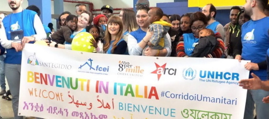 Corridoi umanitari: arrivati in Italia 97 rifugiati evacuati dai campi di detenzione della Libia