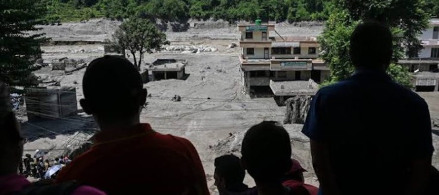 Alluvione Nepal: don Bogati: “unire le mani” per “sostenere questo popolo che soffre”. La Chiesa è presente con Caritas Nepal